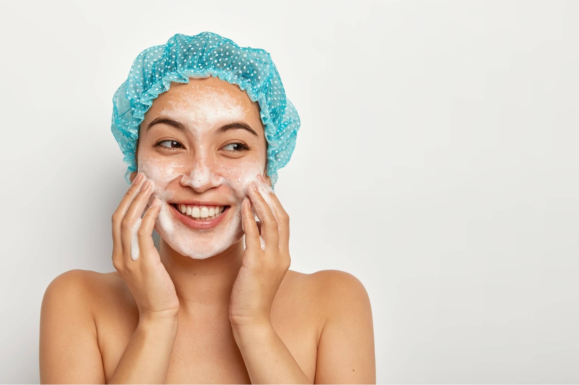 Layering : qu’est-ce que c’est et comment l’adopter en skincare ?